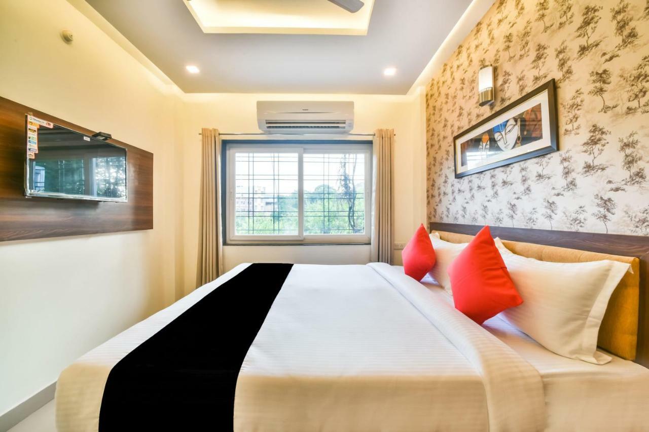 Golden Feather Otel Udaipur Dış mekan fotoğraf