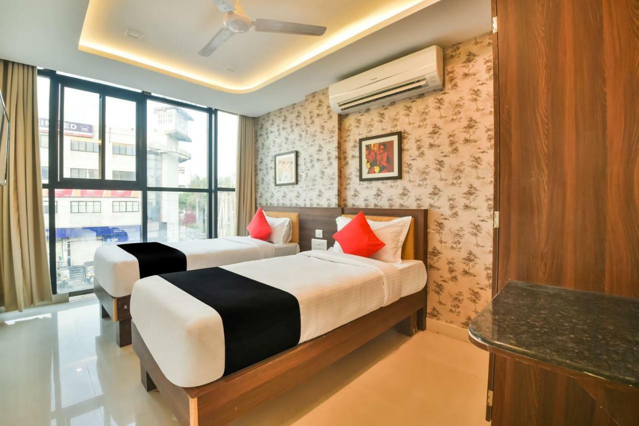 Golden Feather Otel Udaipur Dış mekan fotoğraf