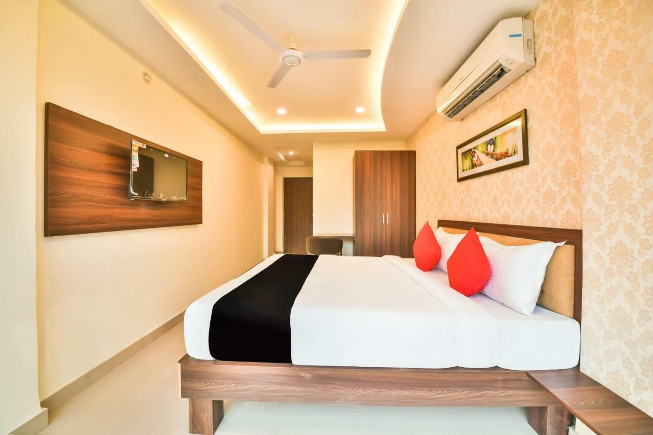 Golden Feather Otel Udaipur Dış mekan fotoğraf