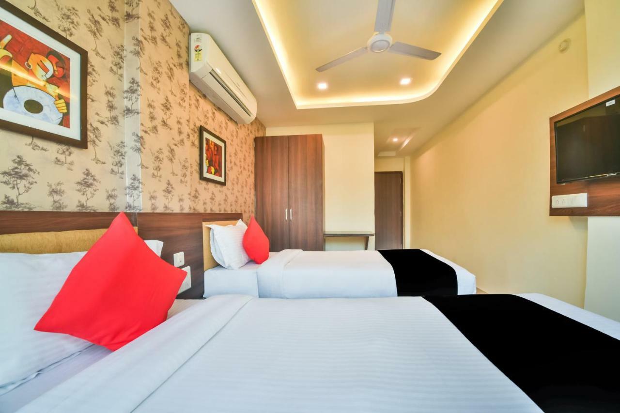 Golden Feather Otel Udaipur Dış mekan fotoğraf