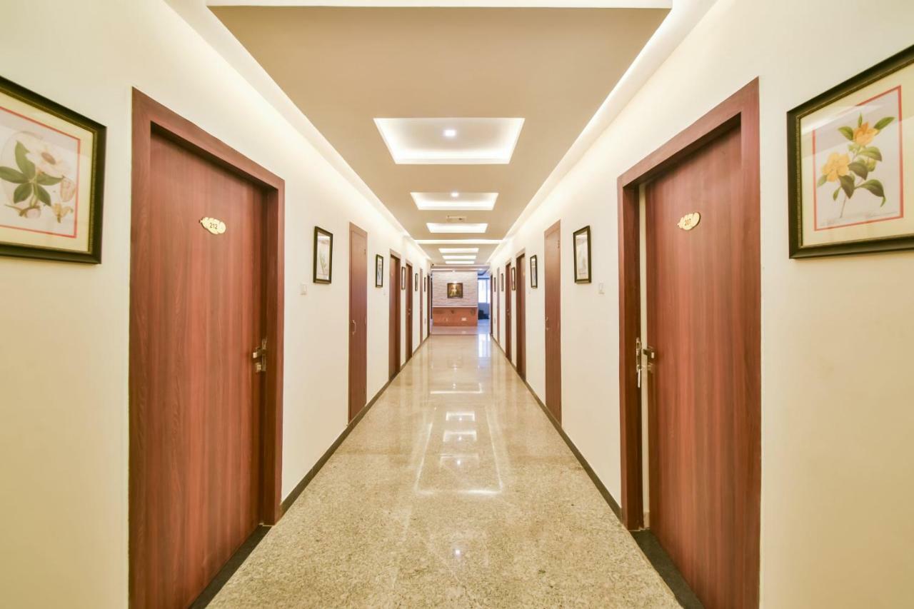 Golden Feather Otel Udaipur Dış mekan fotoğraf