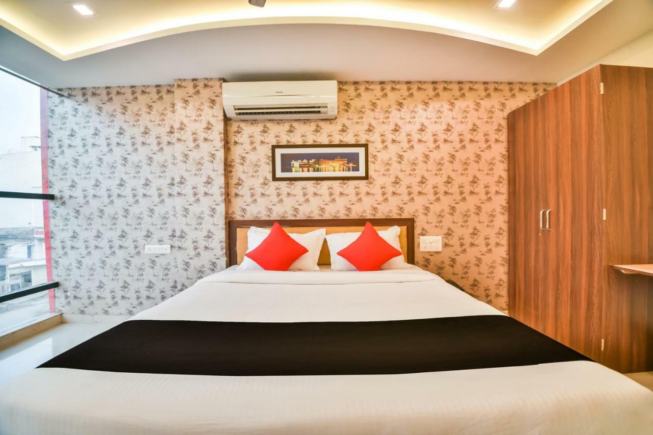 Golden Feather Otel Udaipur Dış mekan fotoğraf