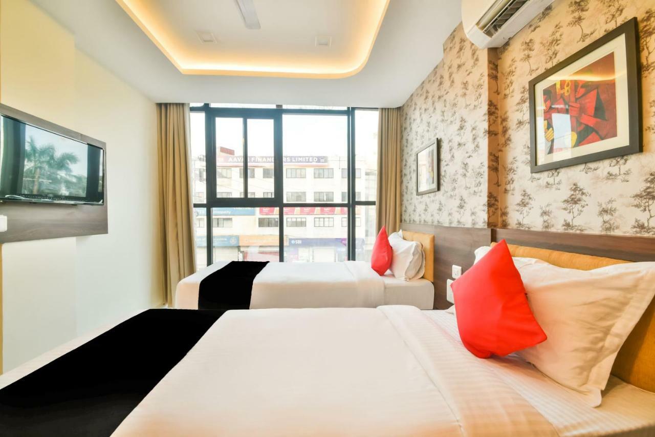 Golden Feather Otel Udaipur Dış mekan fotoğraf